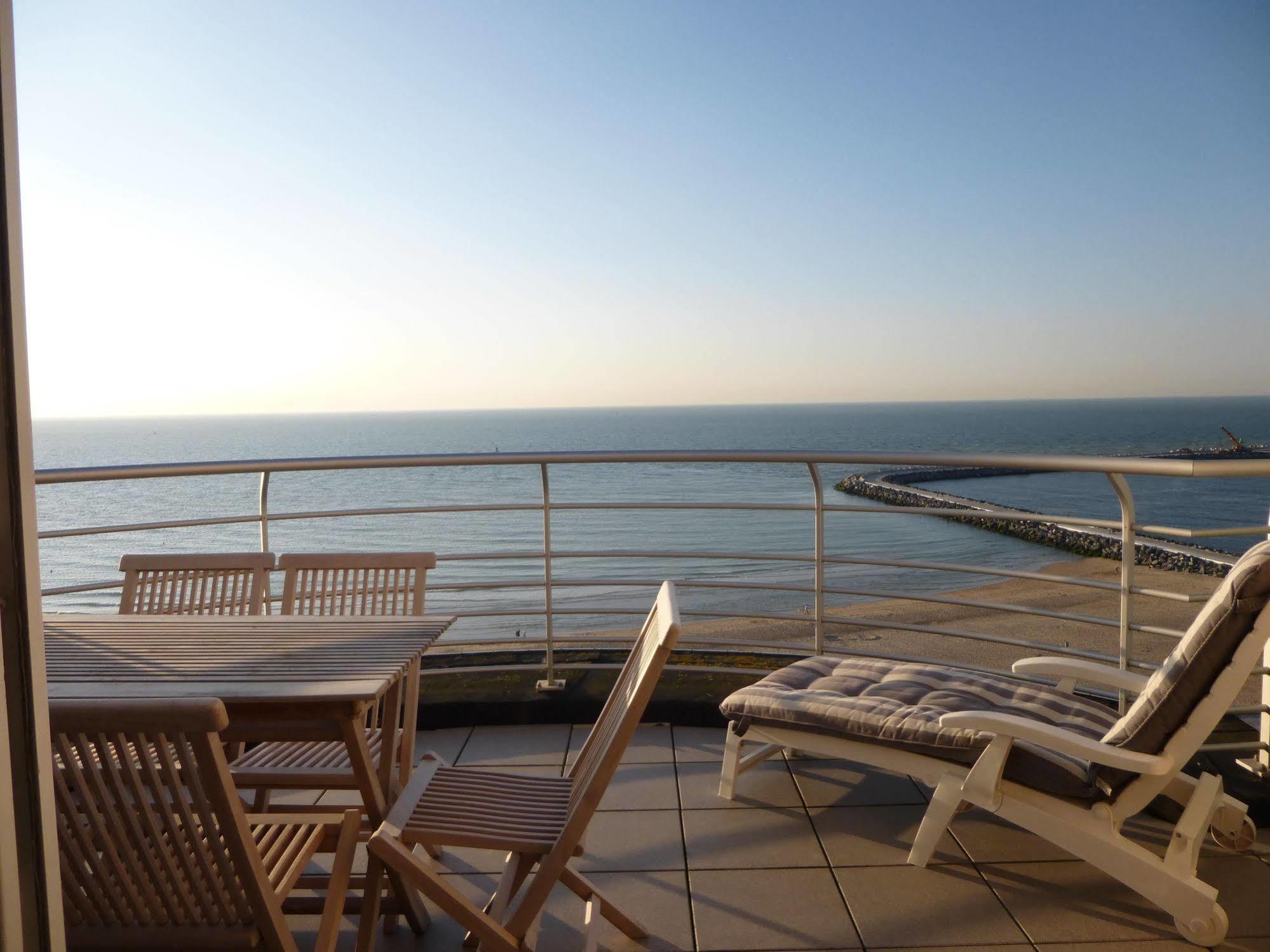 El Mirador Penthouse Paris Apartment ออสเทนด์ ภายนอก รูปภาพ